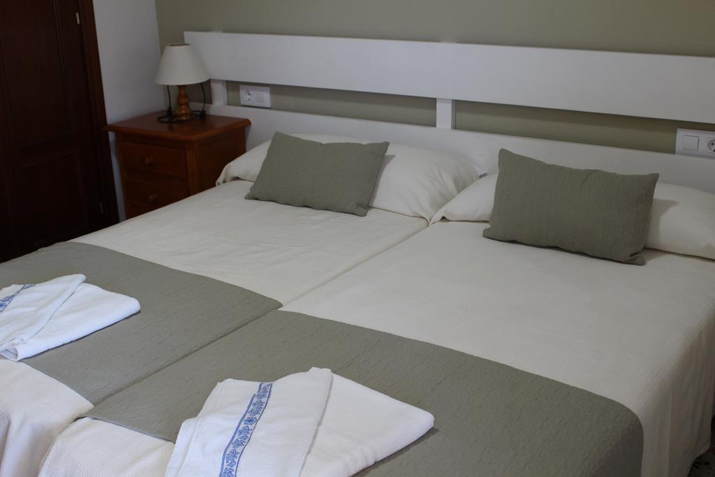 Apartamentos Bolonia Paraiso Экстерьер фото