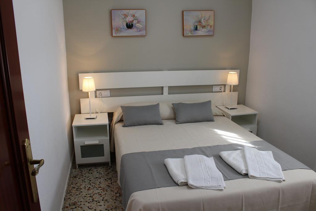 Apartamentos Bolonia Paraiso Экстерьер фото